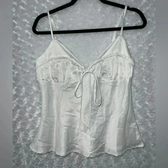 LADORA TOP WHITE size 6 - Picture 2 of 5